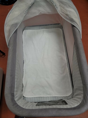 Comfy Bumpy Bassinet for Baby-Rocking & Sturdy Cradle, Sheets, Mattress - 第 4/9 張圖片