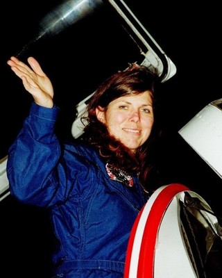 2000 NASA STS-101 Astronaut Mary Ellen Weber - 8x10 Photo On 8.5x11 #1995