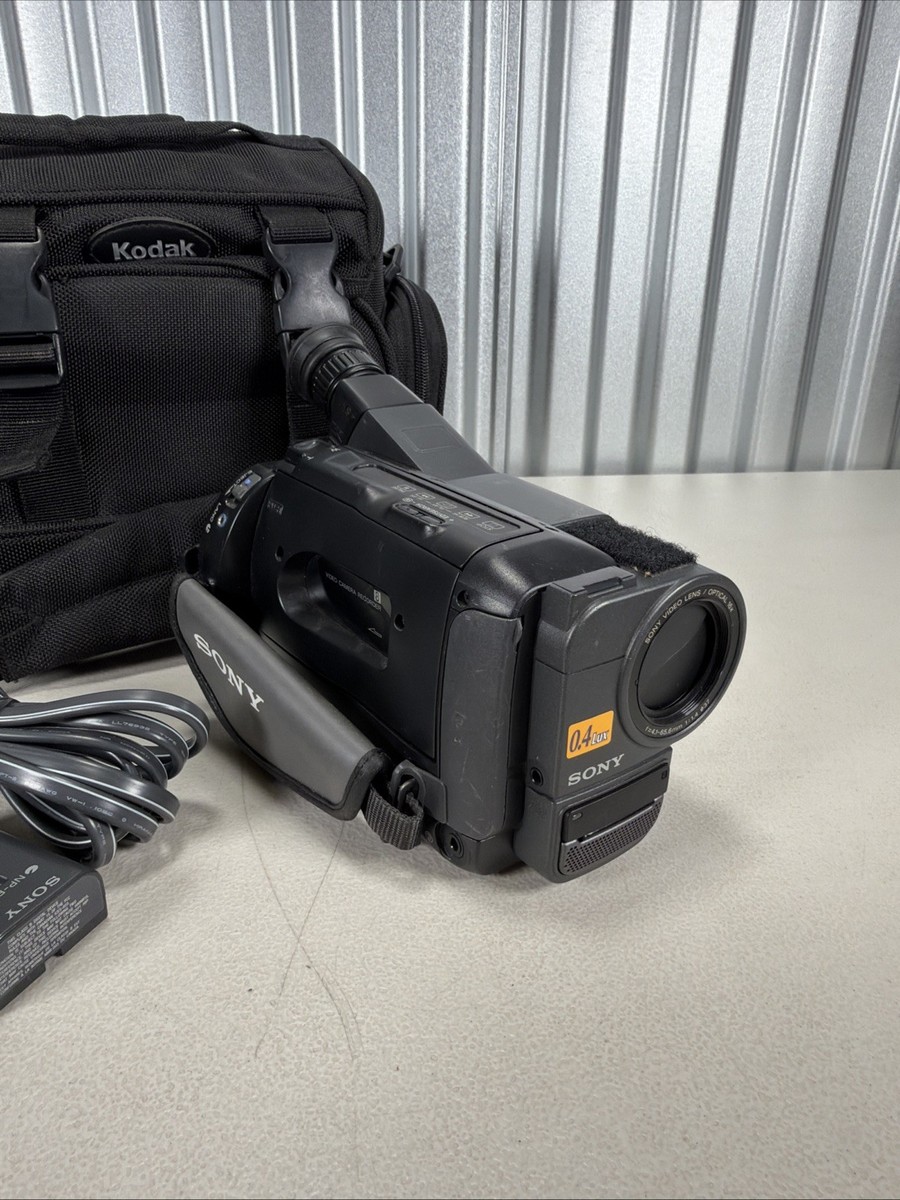 Sony CCD-TRV15 Handycam Vision Video8XR Camcorder Video8 w