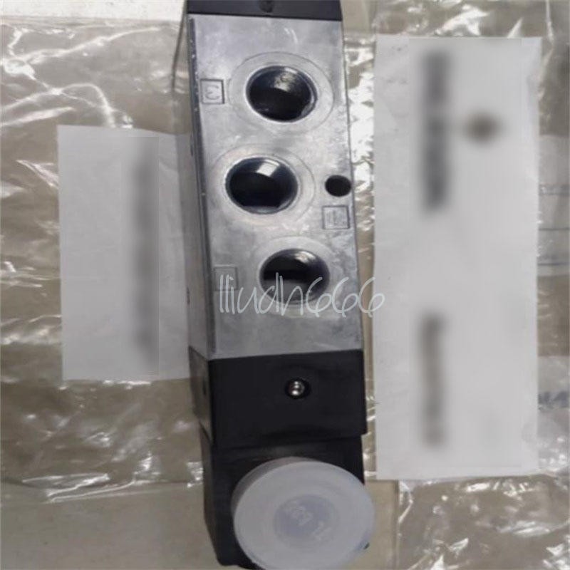 1PC NEW AVENTICS 5776070220 pneumatic solenoid valve