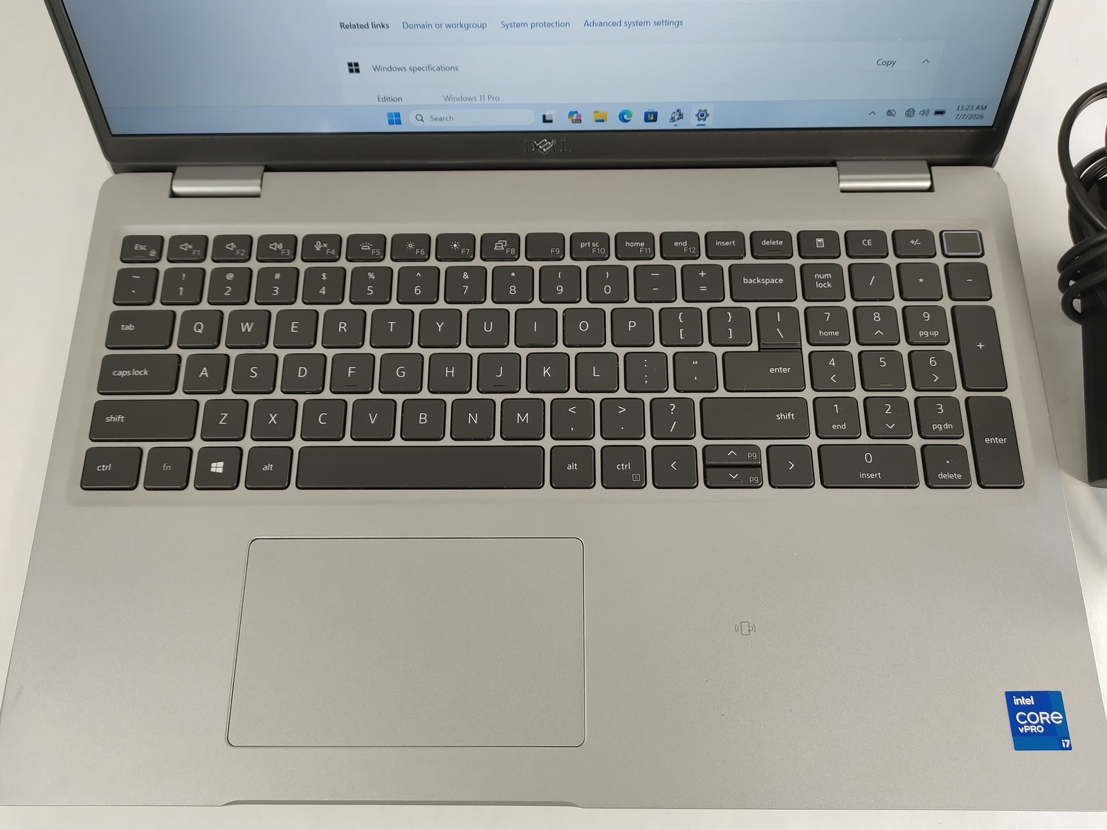 Dell Latitude 5520, 15.6-Inch Laptop, with Core i7 11th Gen., Windows 11 Pro