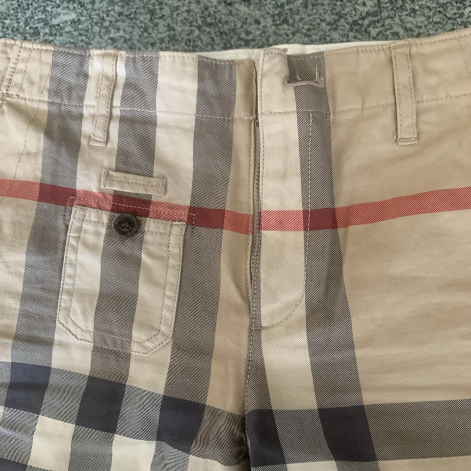 Calça shorts Burberry London 100% algodão infantil 10 - nova xadrez bege - Imagem 4 de 4