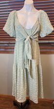 ASTR The Label Sonnet Puff-Sleeve Midi Dress in Sage Green Size Medium