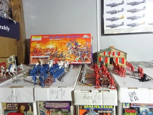 AMERICAN REVOLUTION TOY SET with LOUIS MARX SONS of LIBERTY HOUSE