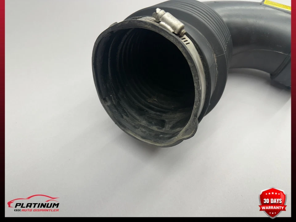 Tubo de conducto de salida de purificador de aire clásico Chevrolet Silverado 2500 HD 2006-2007 Foto 3 de 4