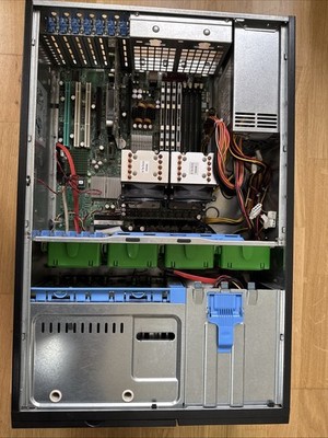 Supermicro Server/Workstation- 2x Intel Xeon E5345 - X7DAE+ - 8 GB RAM TOP