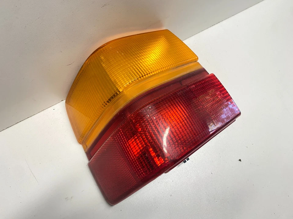 AUDI SERIE 100E 1989-1991 LUZ EXTERIOR TRASERA IZQUIERDA OEM, 166-58066 Foto 3 de 4