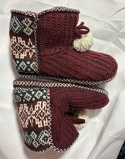 LUK EES By Muk Luks Cozy Knit Bootie Slippers Maroon Snowflake Design Small 5-6