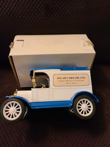 Billings Montana ERTL BANK 1913 MODEL T VAN OSCARS DREAMLAND MUSEUM - Picture 2 of 4