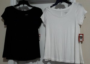 2-NWT-MOSSIMO-SUPPLY-CO-Women-039-s-Short-Sleeve-T-Shirts-Black-amp-White-Size-XS