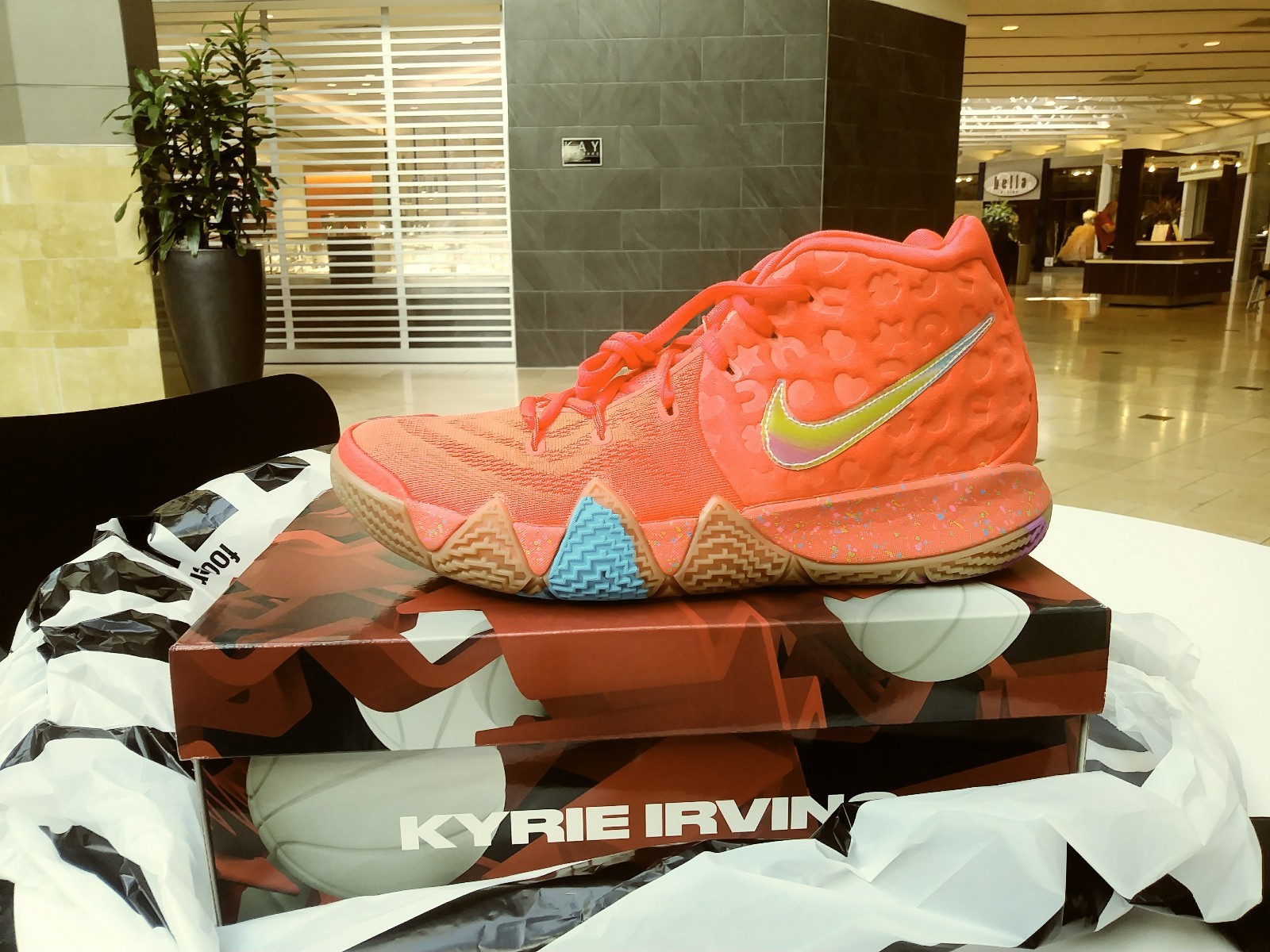 Kyrie irving Luck Chrams 10.5 NEW Kyrie irving Luck Chrams 10.5 NEW