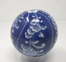 Carpet Ball Porcelain Sphere Orb Blue White Floral Botanical Chinoiserie 3"