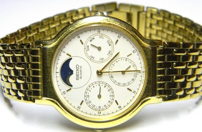 seiko moonphase