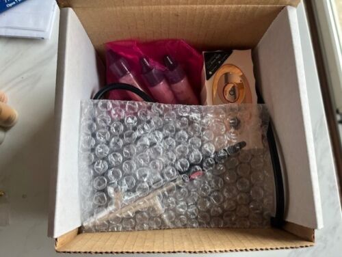 Luminess Air Icon Pro Multi-Speed Airbrush System Kit (LI-100RWTC) with makeup - Picture 12 of 13