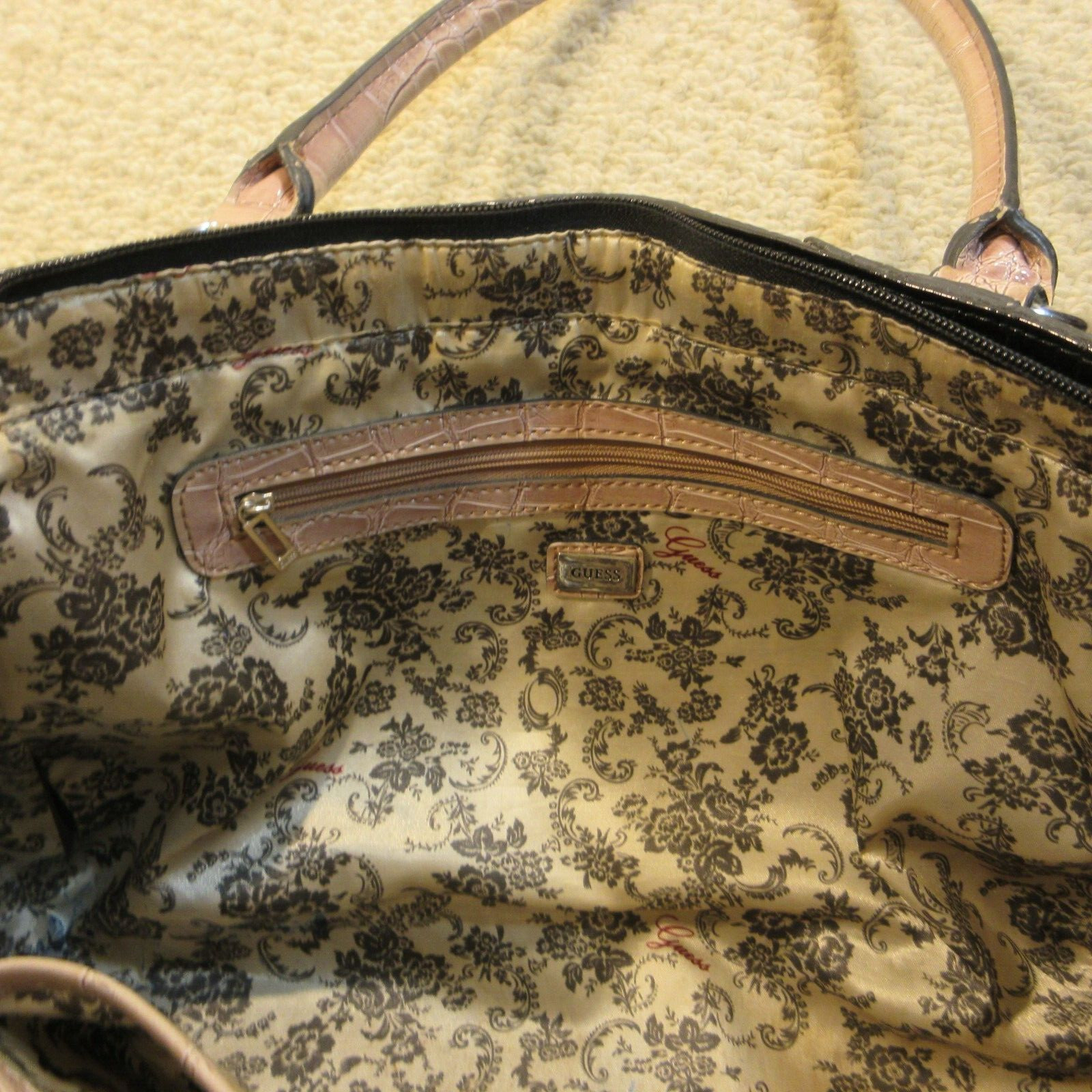 GUESS PURSE brown and black - image 7