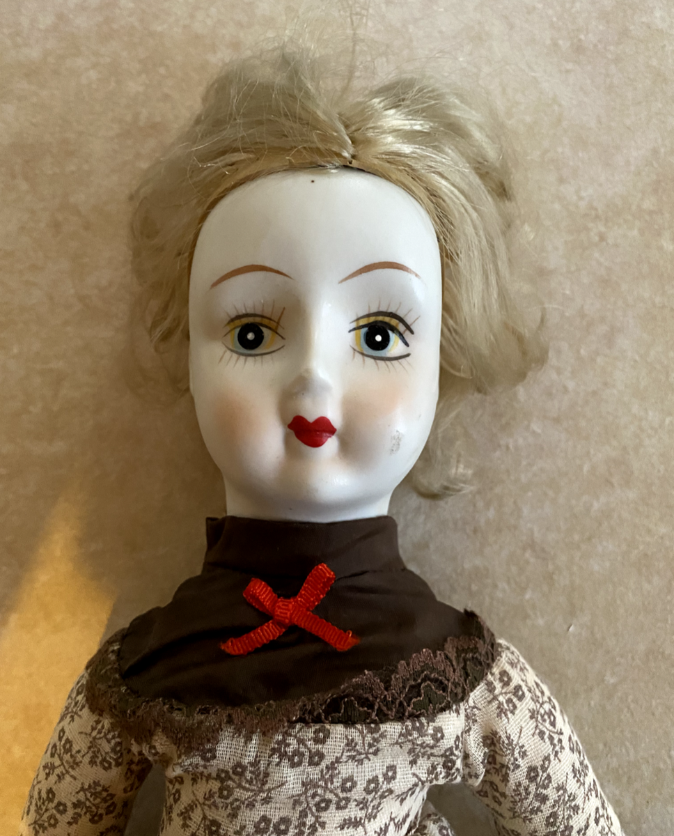 * antique doll ୨୧ .·*° アンティーク ペグドール STUNNING VTG ANTIQUE 100% PORCELAIN DOLL | eBay