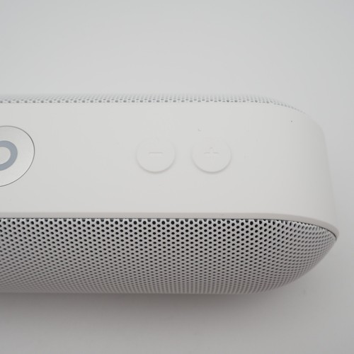 Beats by Dr. Dre Pill + ML4P2PA/A Portable Wireless Speaker White 1DayShip - Picture 22 of 24