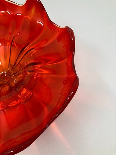 L.E.Smith GLASS RED AMBERINA 9 PETAL COMPOTE REDtoYELLOW FOOTED BOWL 10.5" wide - Picture 3 of 5