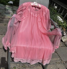 Vintage Shadowline Pink Chiffon Boudoir Nightgown Peignoir Set Women’s Size M