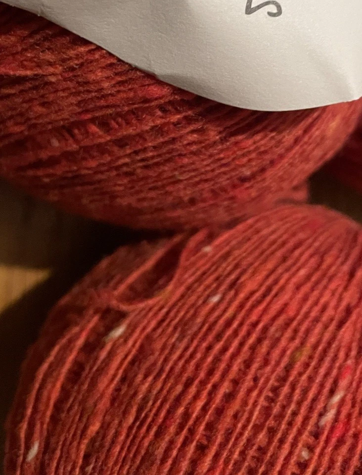 2 balls x 100g Debbie Bliss Fine Donegal Tweed in Terracotta -Sh 06 Deep Orange - Image 3 of 4