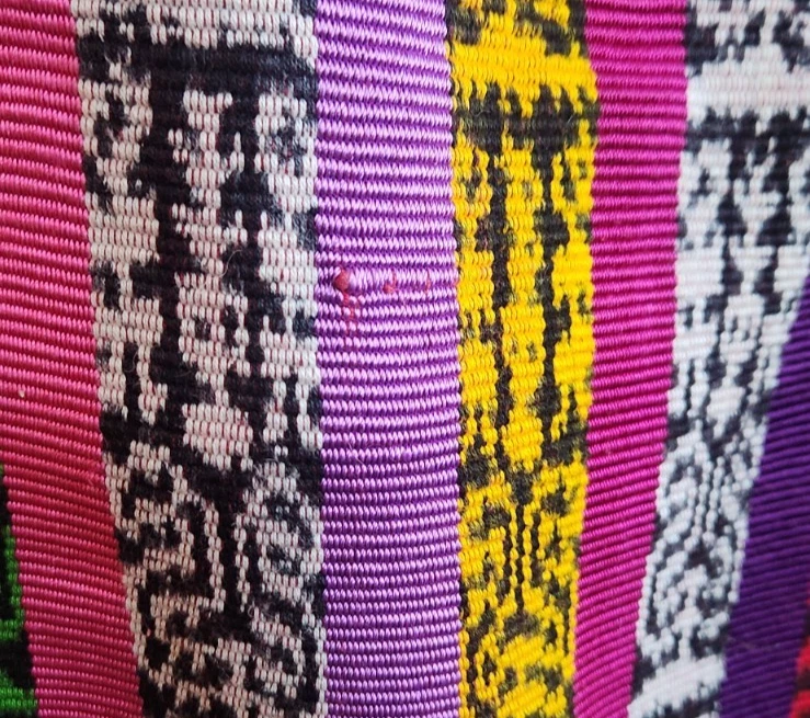 handwoven Mexican / Guatemalan rebozo / shawl 76 x 25 inches without tassels - Image 3 of 3