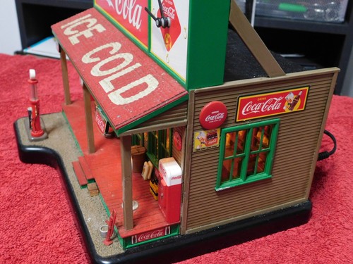 RARE DANBURY MINT COCA-COLA COUNTRY STORE CLOCK DIORAMA, WITH TRANSFORMER !!! - Picture 4 of 16