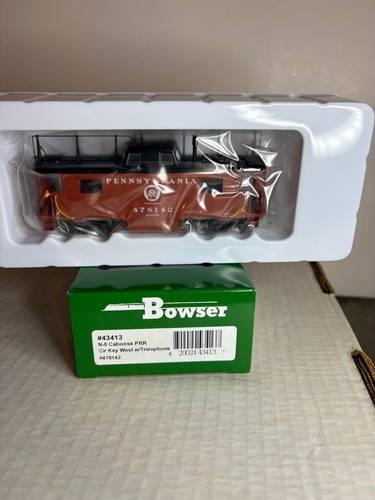 BOWSER #43413 P.R.R. N-8 Caboose #478142 con antena de teléfono de tren H.O. 1:87 | Zustand: New