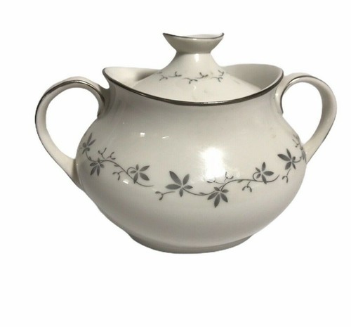 Vintage Royal Doulton Cadence Creamer And Covered Sugar Bowl Set - Picture 3 of 8