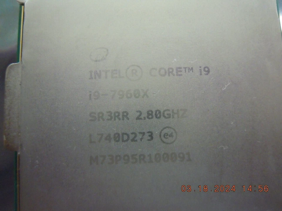 Intel Core i9-7960X X-Series SR3RR 2.8GHz 16-Cores LGA2066 CPU * Tested - Image 2 of 4