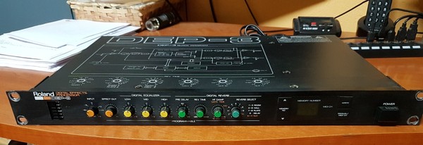 Procesador de Efectos DEP 3  Roland