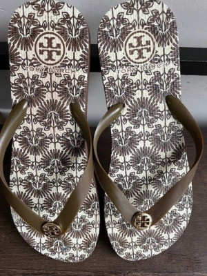 【美品】✨Tory Burch 24cm パンプス レザー トープ ロゴ金具 7 楽天市場】【TORY BURCH】トリーバーチ ローヒールパンプス