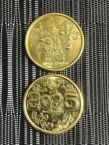 WALT DISNEY WORLD 2025 & 2024 GOLD/BRONZE COINS MEDALLIONS MICKEY MINNIE - Picture 102 of 120