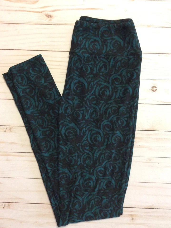 Leggings LuLaRoe OS | Floral | Negro, Rojo, Verde, Dorado | Suave como la mantequilla Foto 3 de 4