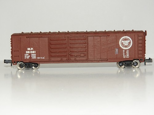 N Scale MISOURI PACIFIC LINES #MP 351321 BOX CAR 50' - Picture 4 of 6