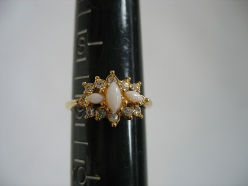 2 Gold tone rings Cubic Zirconia faux Opal Amethyst Sz 9 & 4 Multi stone - Picture 4 of 7