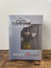 Diamond Select Toys ViniMates - Kingdom Hearts Goofy Vinyl Figure Protector