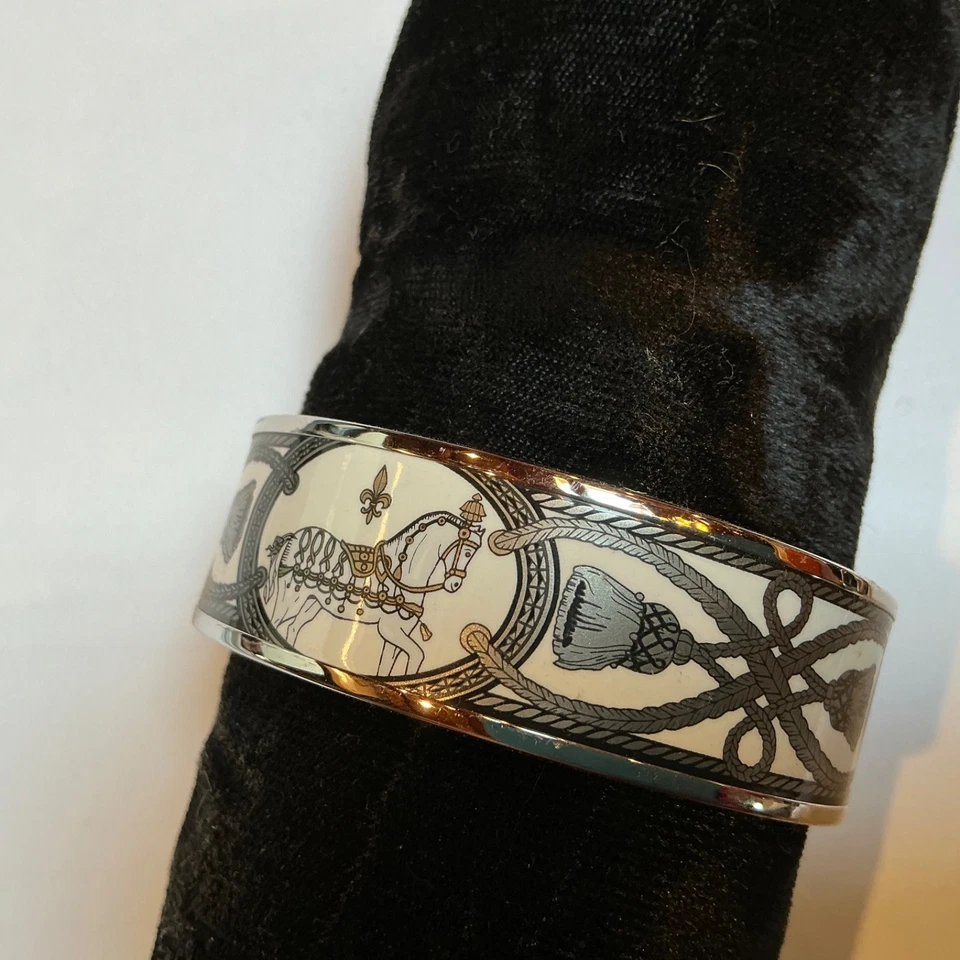 Brazalete Brazalete Ancho HERMES Esmalte PM 65 Paladio GRAN APARATO Blanco, Plata Foto 2 de 4