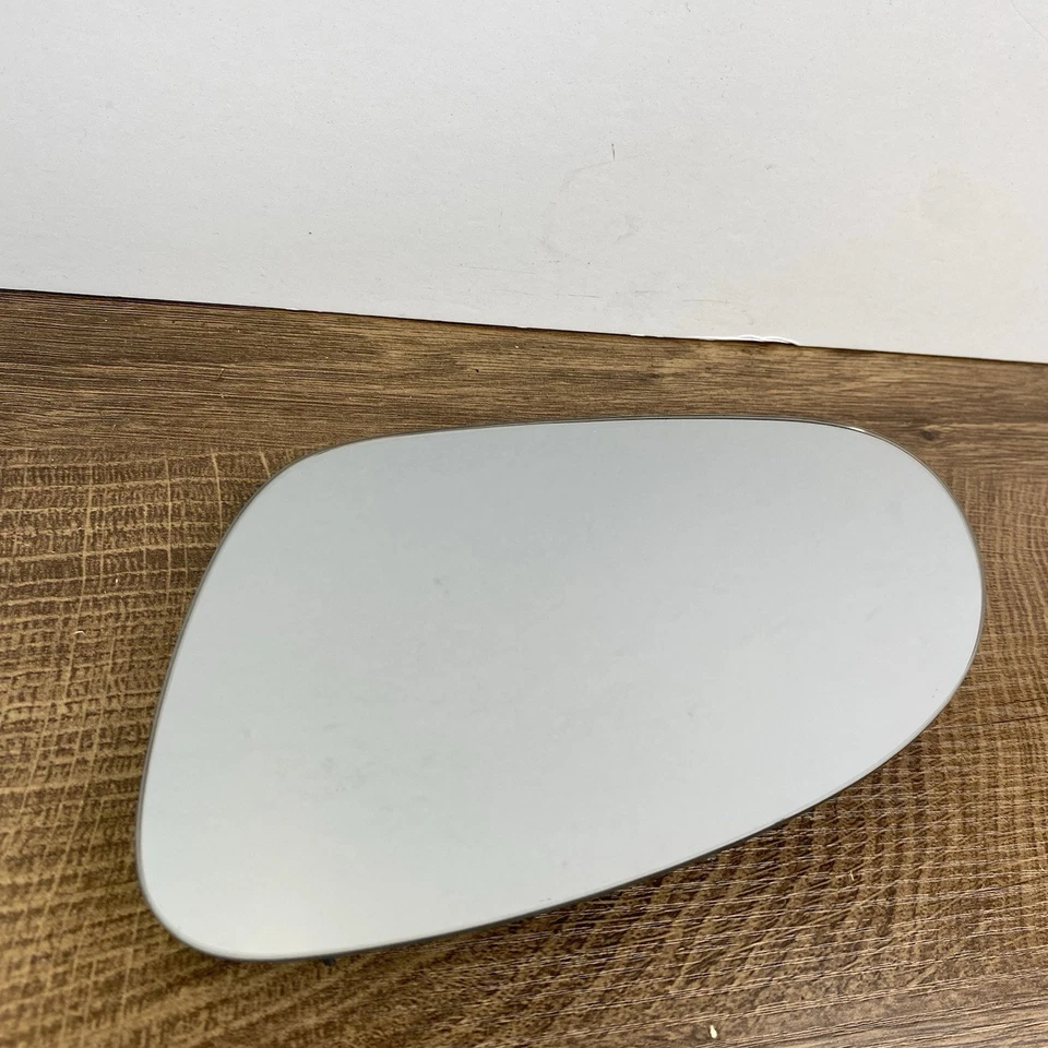 Volkswagen Jetta 2004 espejo retrovisor cristal OEM Foto 3 de 4