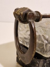 France - très ancien heurtoir de porte "poing" - bronze patine naturelle - XVII?