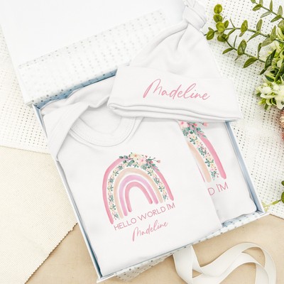 Personalisiertes rosa Regenbogen Korb Kleidung Geschenkset
