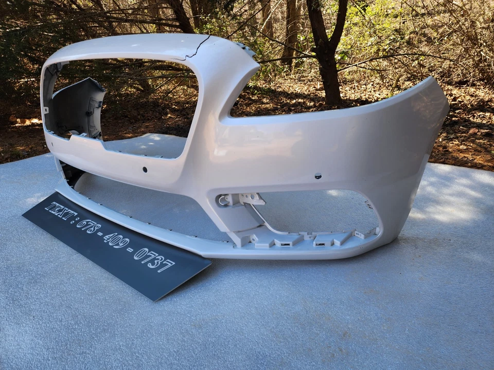 CUBIERTA PARACHOQUES DELANTERO CONTINENTAL LINCOLN 2017-2020. GD9B-17757 OEM SIN ENVÍO Foto 4 de 4