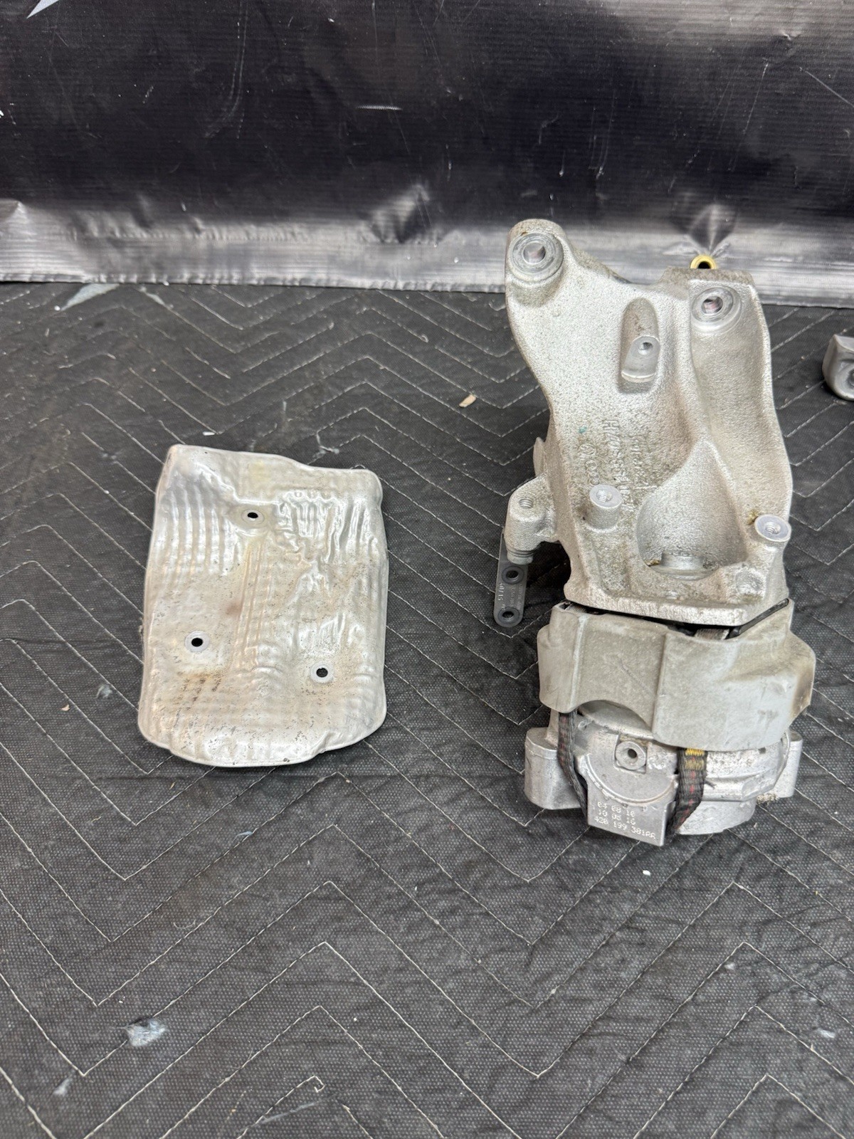 Audi R8 2017-2023 Right Engine mounts Pair