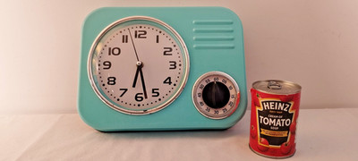Retro Küchen Wanduhr mit Timer hellblau Vintage Stil Quarzuhr