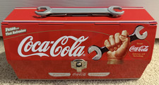 Boîte à outils en étain Coca Cola avec poignée clé vintage années 90 nouveauté rouge 9"x4" coke