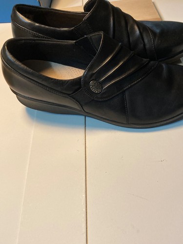 Clarks Collection weich gepolsterte Slipper schwarz Leder Damenschuhe Größe 9M
