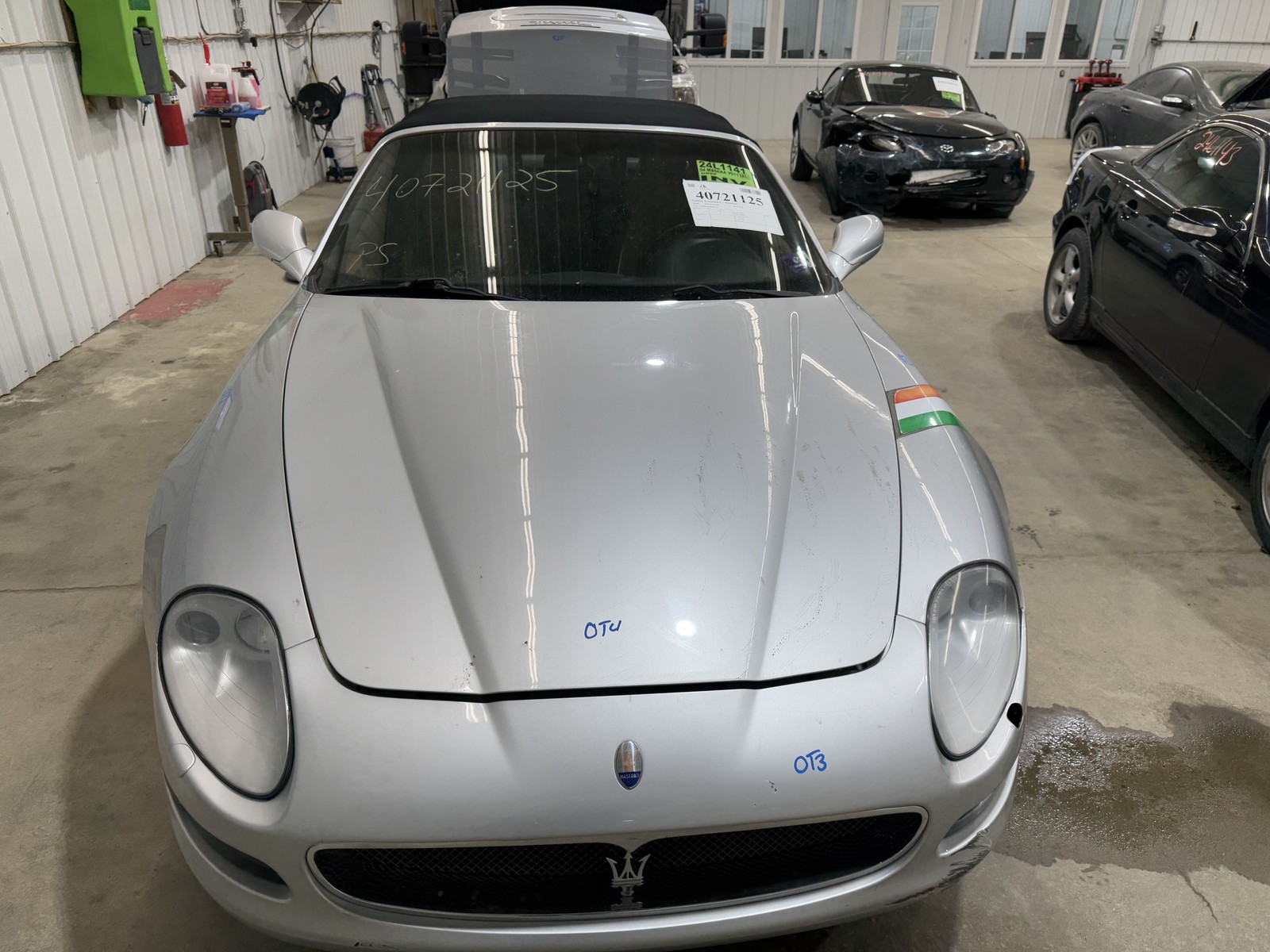 03-06 MASERATI SPYDER FRONT HOOD PANEL BONNET GRIGIO TOURING METALLIC 236649