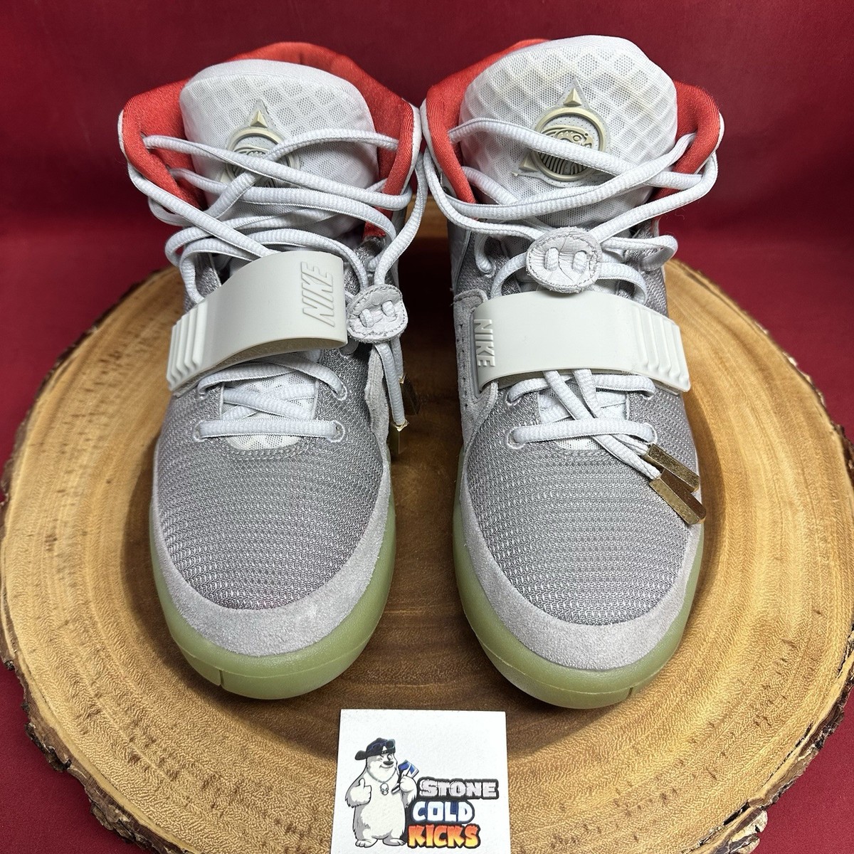 Nike Air Yeezy II 2 Pure Platinum Plat Size 9.5 508214-010 Solar