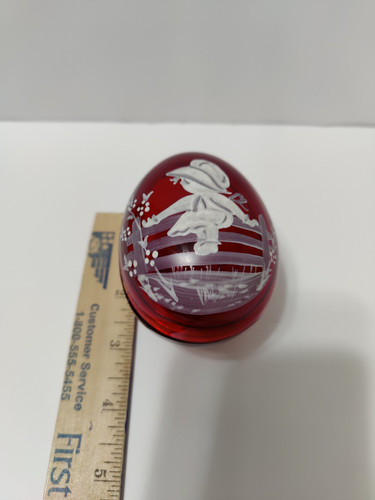 Vintage 1980 Westmoreland Glass Ruby Red Mary Gregory Style Signed Egg Box - Picture 2 of 9