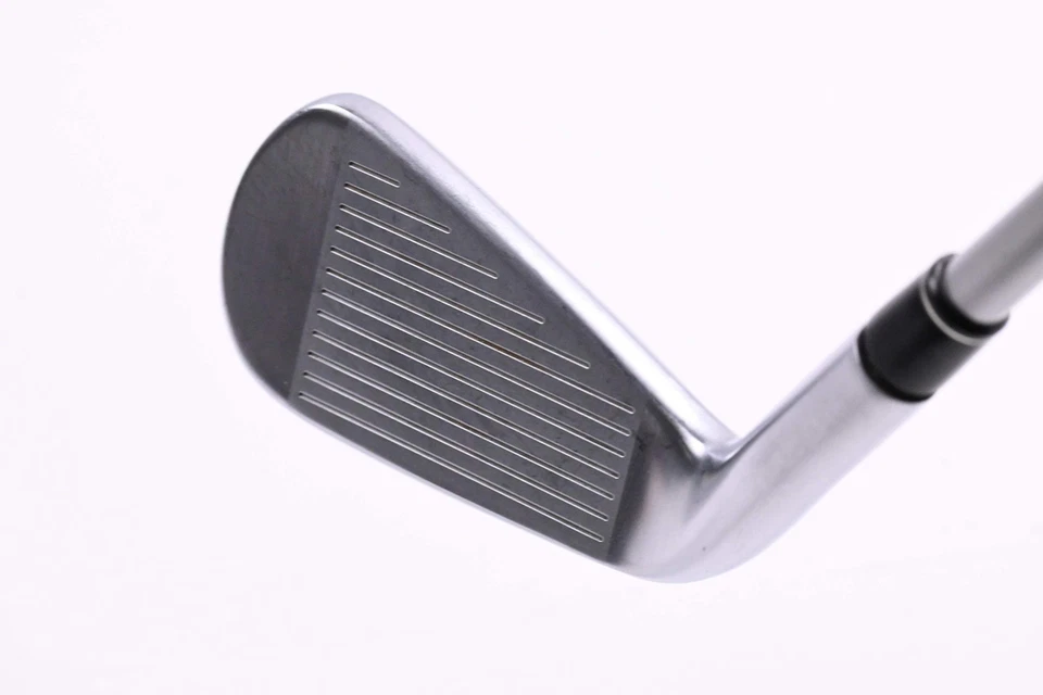 Taylormade SIM UDI #2 Iron / 18 Degree / X-Flex Diamana Thump 100 Shaft - Image 2 of 4