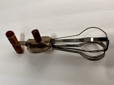 Vintage Rotary Hand Crank Egg Beater Wood Handle Manual Mixer Kitchen Tool 12''